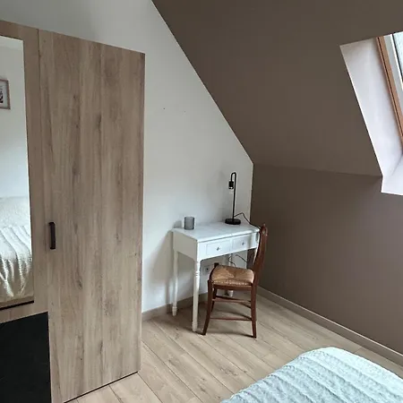 De L'api De La Broque Apartman